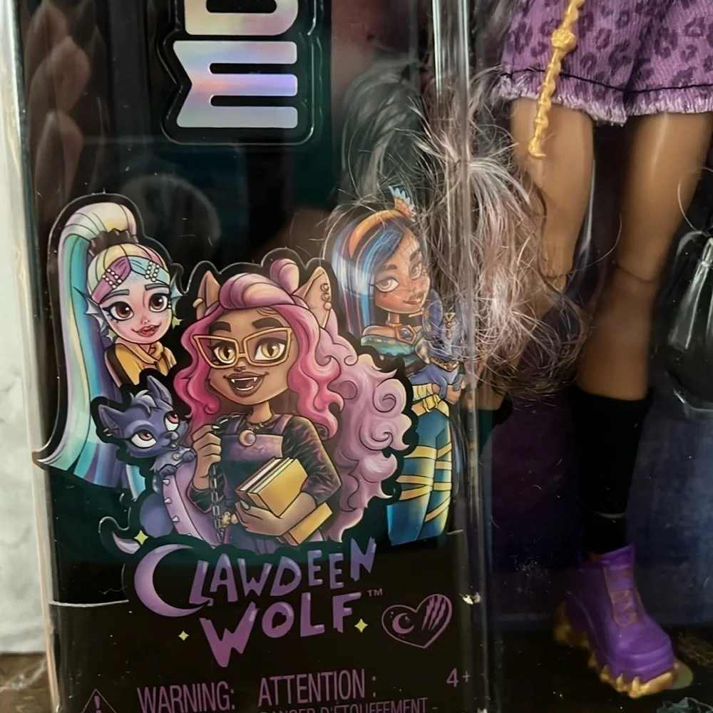 Monster High Clawdeen Wolf Fashion Doll & Pet Crescent New 2022